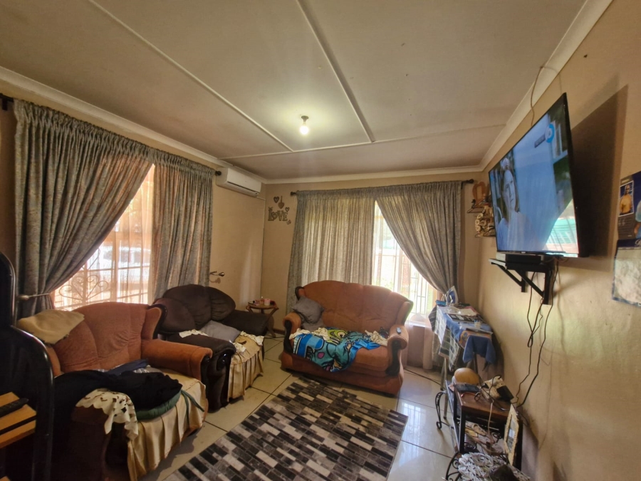 4 Bedroom Property for Sale in Kathu Northern Cape
